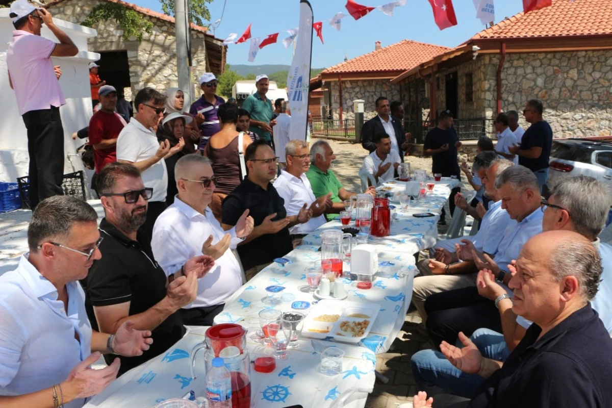 36. Geleneksel G&uuml;re Sarıkız hayrı binlerce kişinin katılımıyla ger&ccedil;ekleştirildi