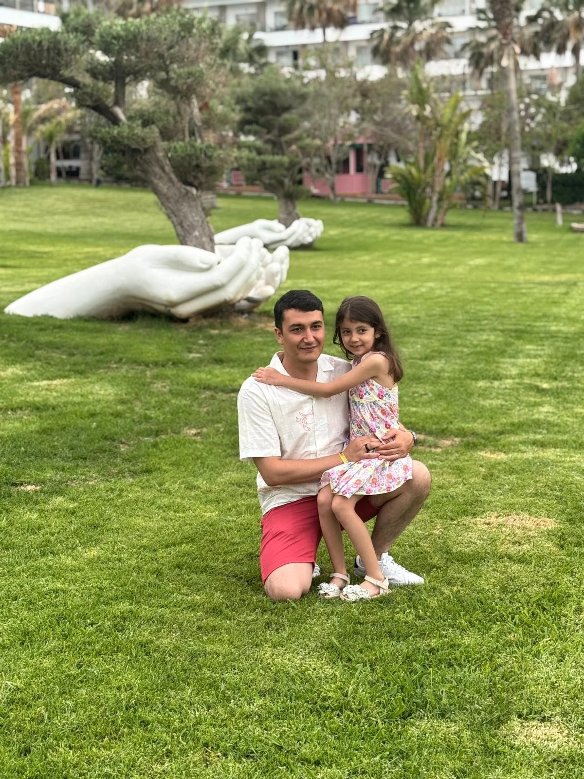 7 yaşındaki Yağmur hem baba hem de dayısına sigarayı bıraktırdı