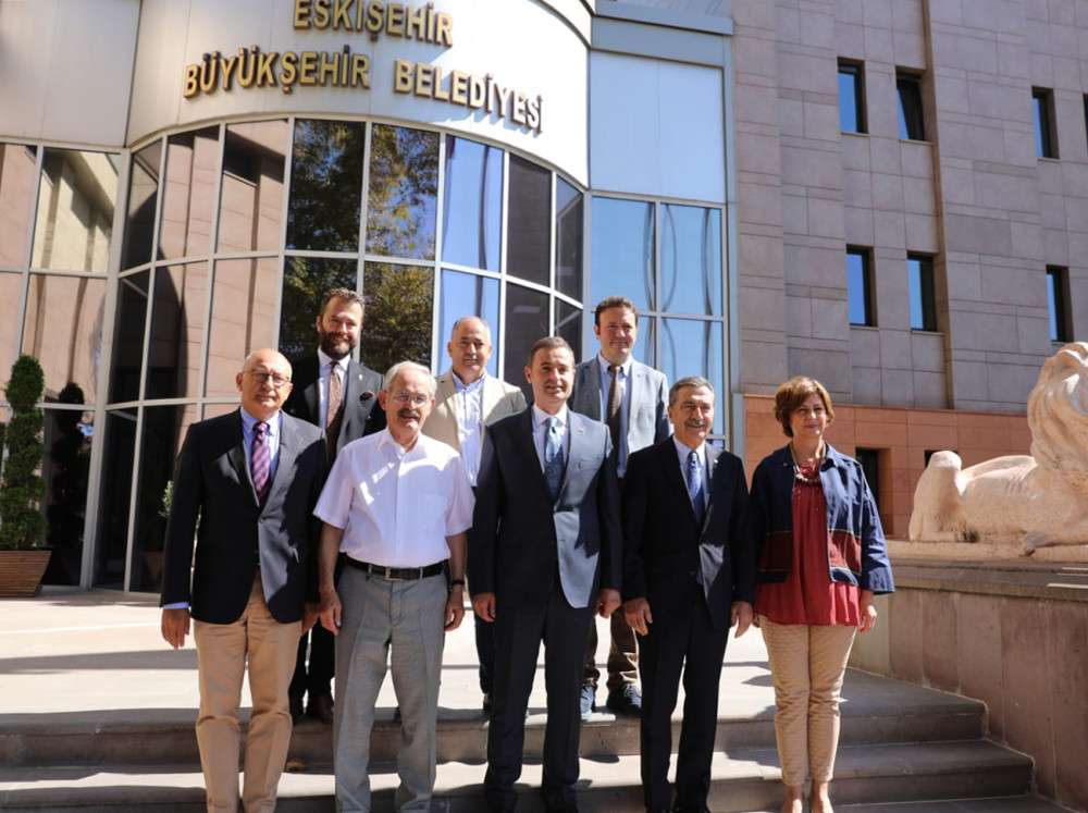AHMET AKIN ESKİŞEHİRDE!