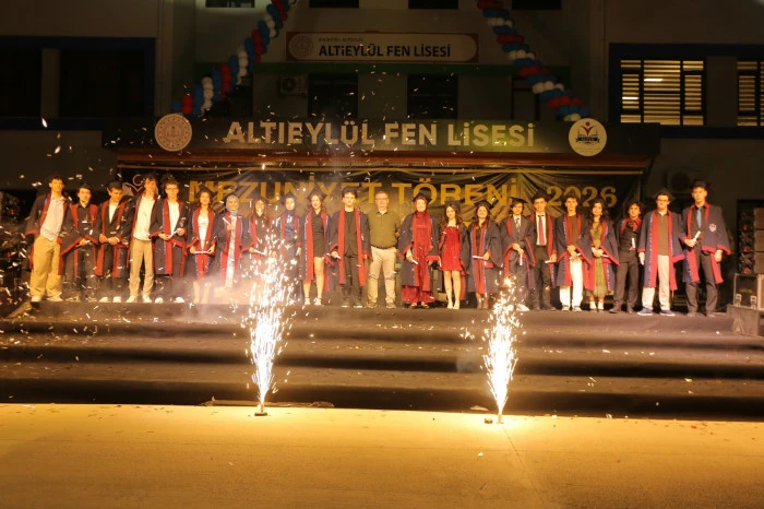 ALFEN İlk Mezunlarını Coşkuyla Uğurladı