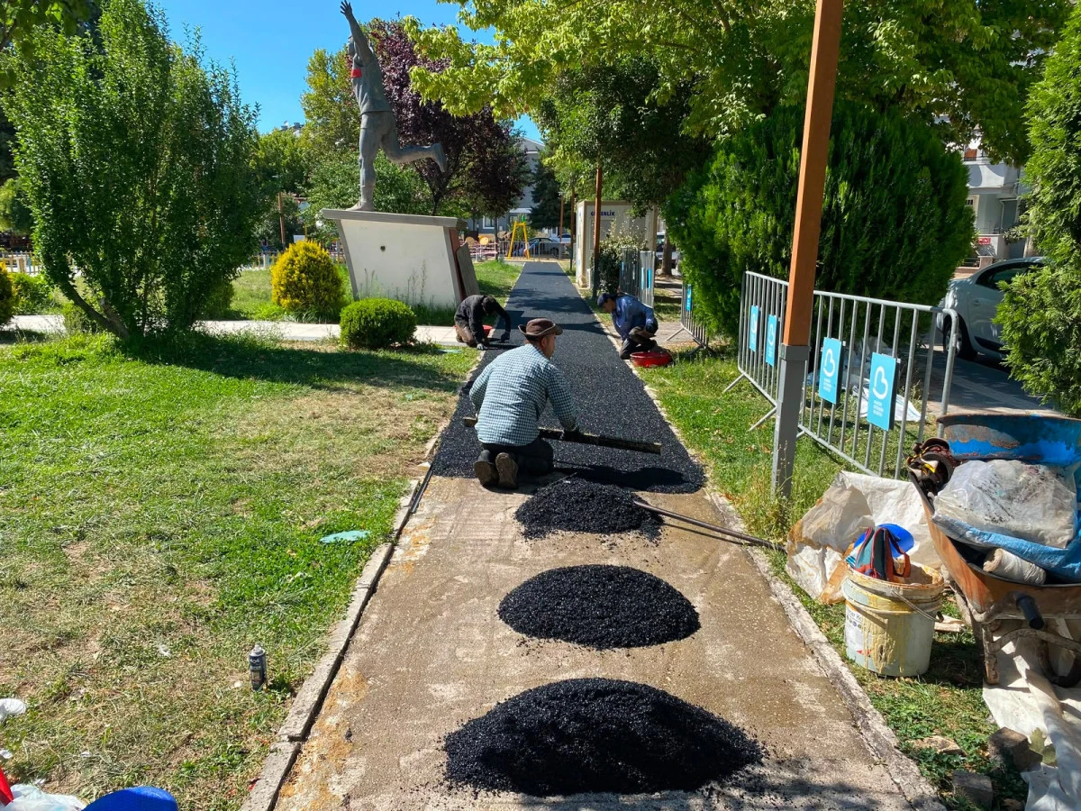 ALTIEYL&Uuml;L&rsquo;DE PARKLARA G&Uuml;VENLİ VE MODERN DOKUNUŞ