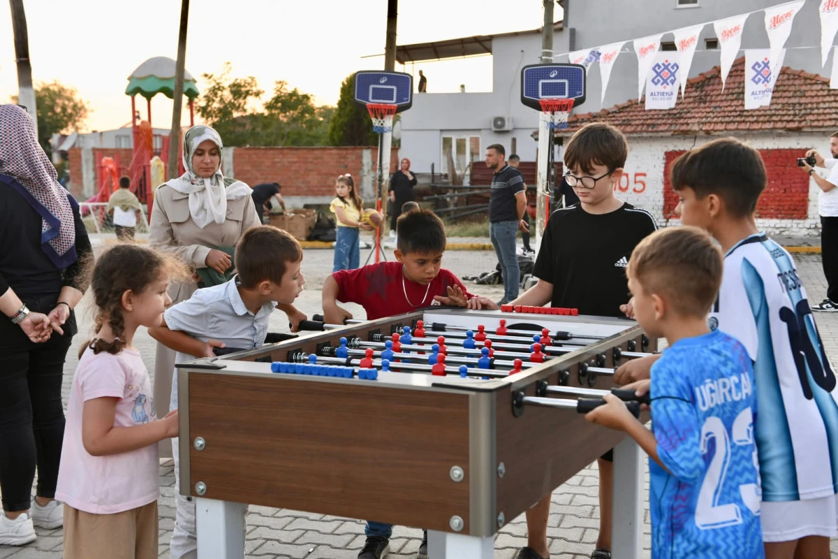 ALTIEYL&Uuml;L&rsquo;DE YAZ COŞKUSUNUN İKİNCİ DURAĞI YAKUPK&Ouml;Y OLDU