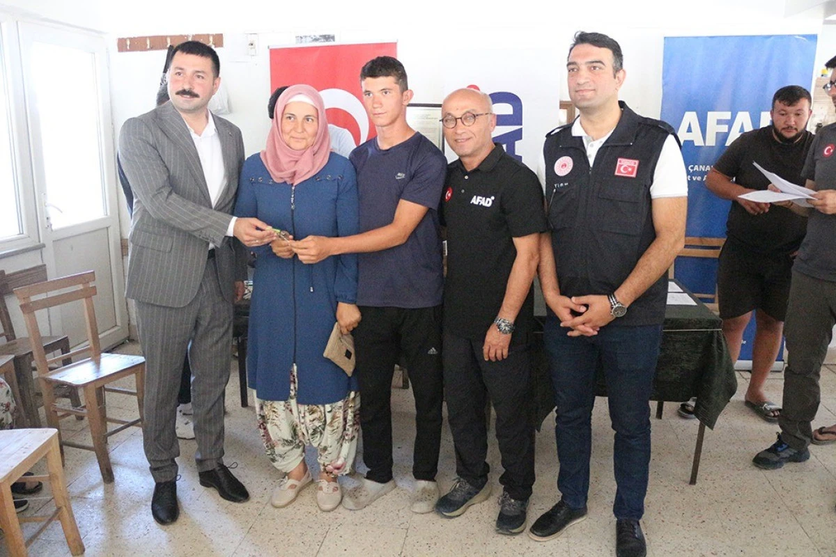 Ayvacık&rsquo;ta depremlerin ardından toplam 580 konut sahiplerine teslim edildi