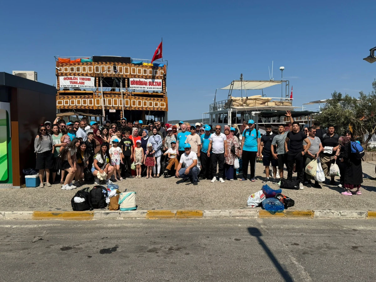 BAL-G&Ouml;R Ailesi Ayvalık'ta Moral Depoladı