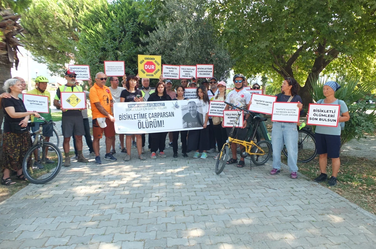 Balıkesir'de kaza kurbanı Serkan Kadıoğlu i&ccedil;in eylem d&uuml;zenlendi