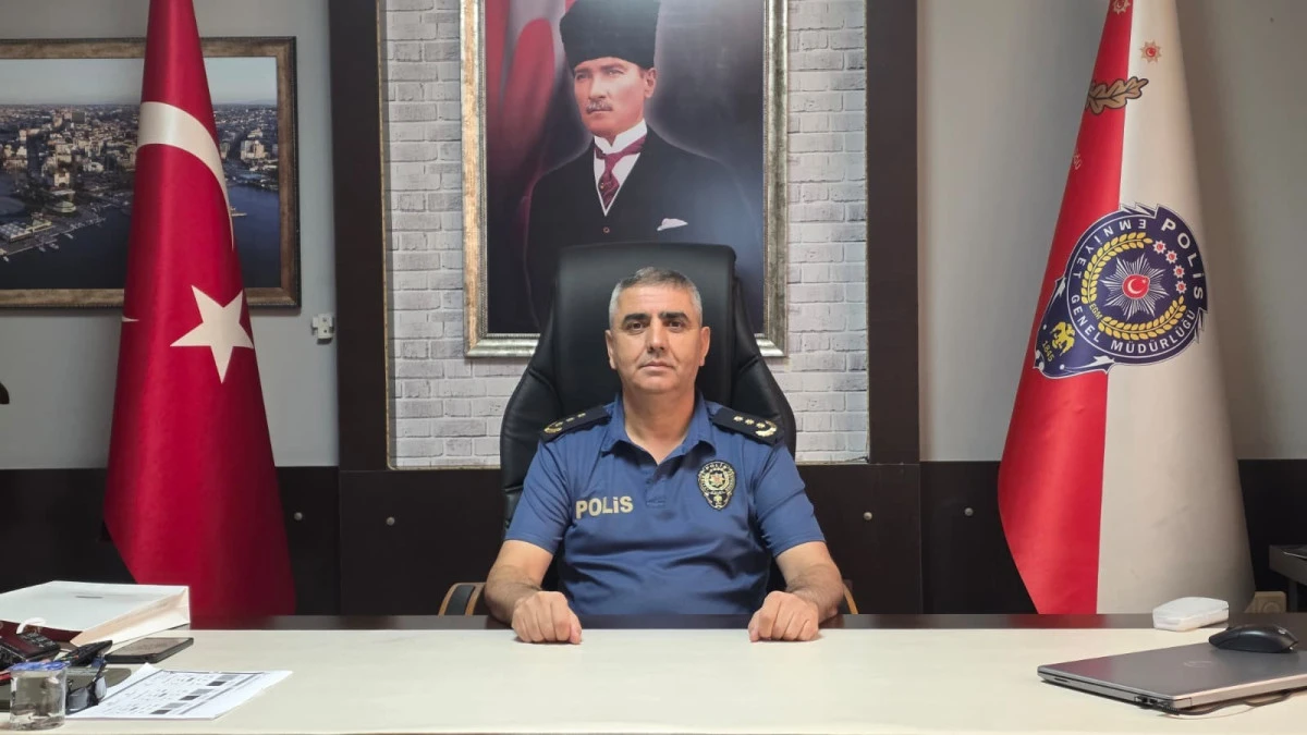 Bandırma İl&ccedil;e Emniyet M&uuml;d&uuml;r&uuml; Mesut Demirdaş, 1. sınıf emniyet m&uuml;d&uuml;rl&uuml;ğ&uuml;ne terfi etti