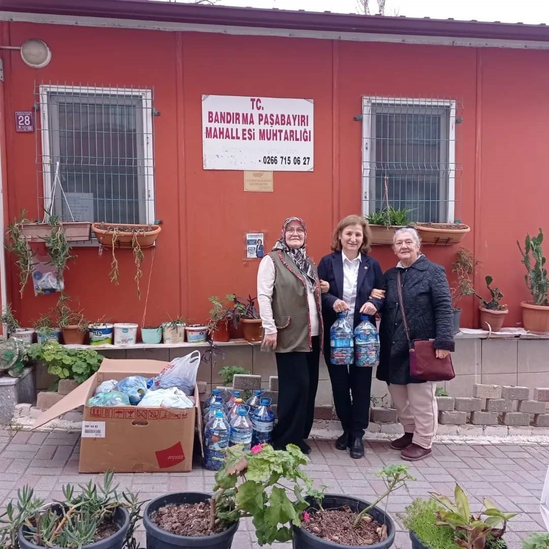 Bandırma'da mavi kapak kampanyasına destek