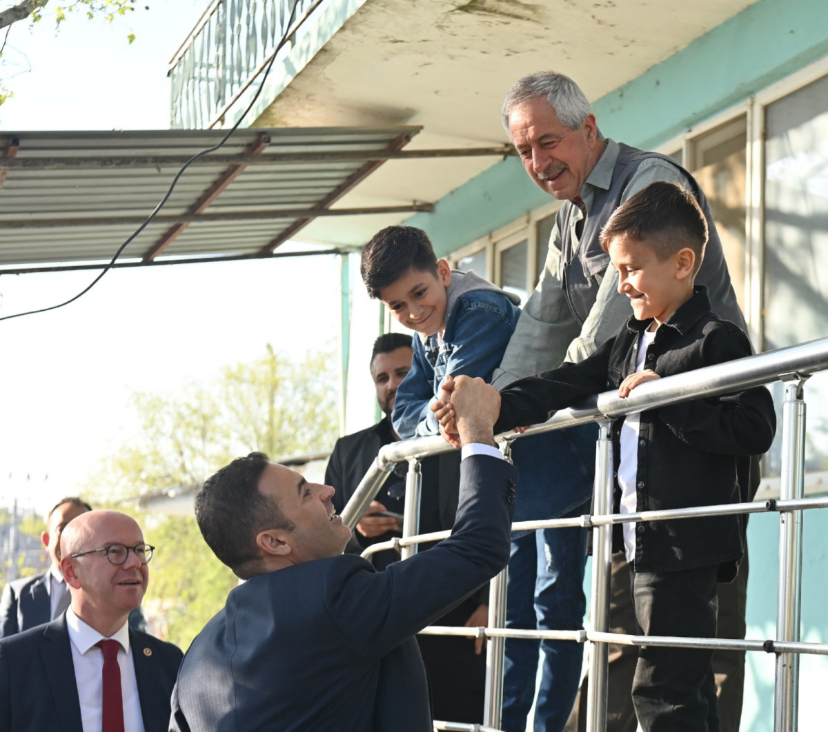 Başkan Ahmet Akın'a Susurluk ve Karesi'de coşkulu karşılama