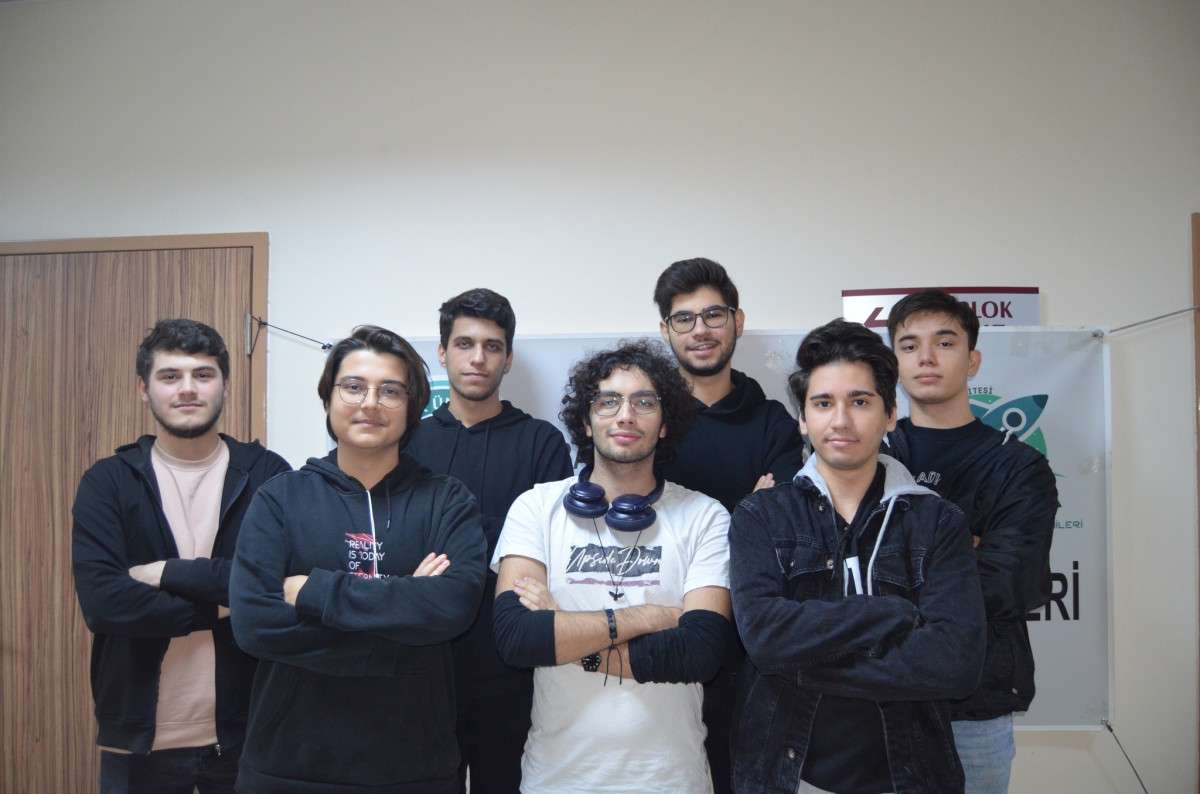 BA&Uuml;N'l&uuml; &ouml;ğrenciler geliştirdikleri oyun oyun ile 2. oldular