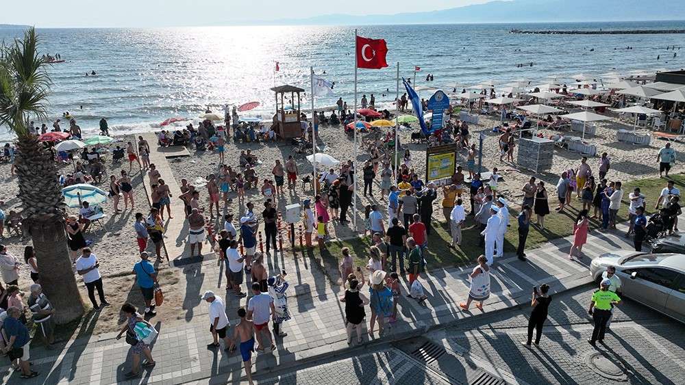 Burhaniye turizmin g&ouml;z bebeği oldu