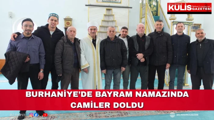 Burhaniye&rsquo;de bayram namazında camiler doldu