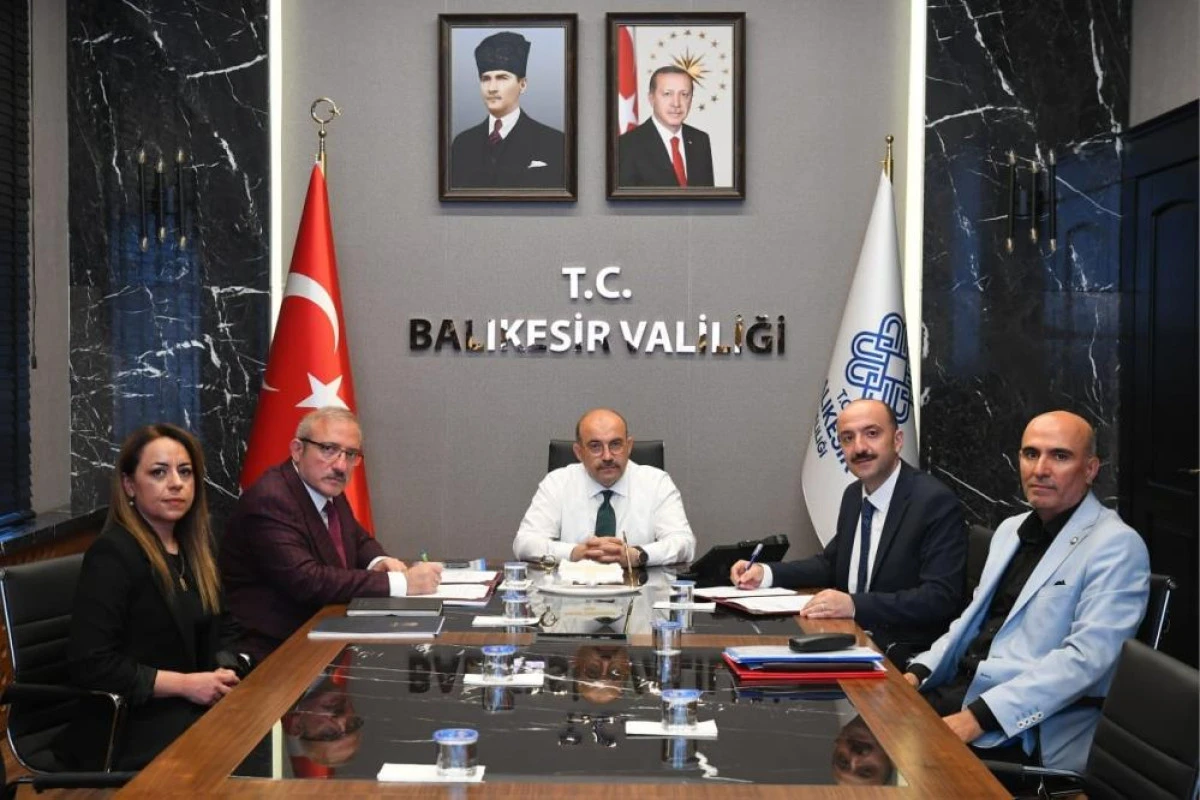 Kurumlar arası g&uuml;&ccedil; işbirliği ile bağımlılıkla m&uuml;cadeleye destek