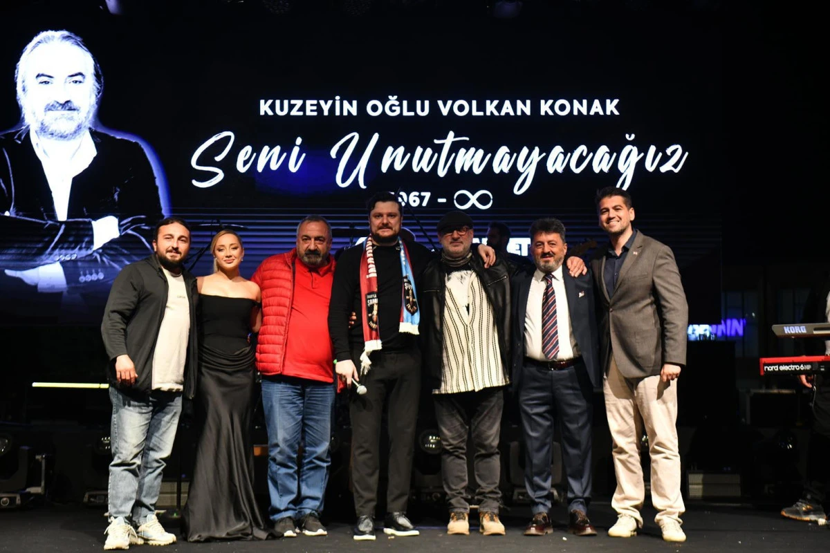 Kuzeyin Oğlu Volkan Konak, Balıkesir&rsquo;de muhteşem konserlerle anıldı