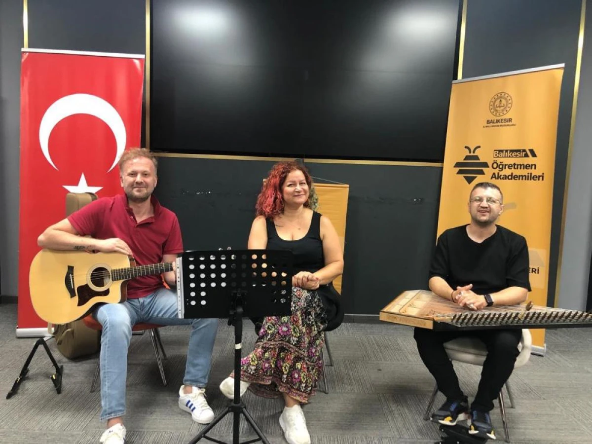 &Ouml;ğretmen M&uuml;zik Akademisinde coşkulu final