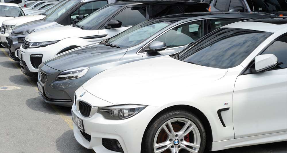 Ticaret Bakanlığı otomotiv ilan kısıtlamasına uymayanlara y&ouml;nelik tebliğ s&uuml;recinin başlatıldığını duyurdu